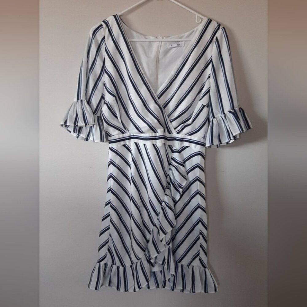 BB Dakota Dress ~ Size 6